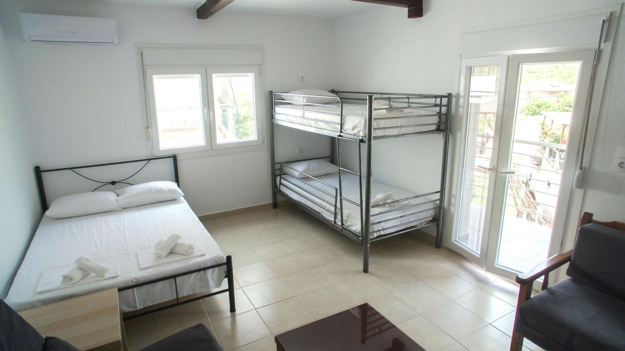 Stavros Lay In Aparthotel Ano Stavros Bilik gambar
